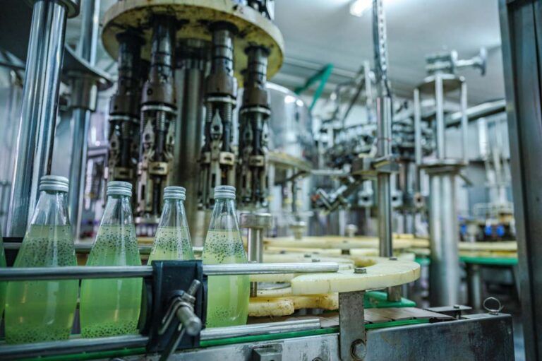Jak wybrać oprogramowanie dla firmy produkcyjnej